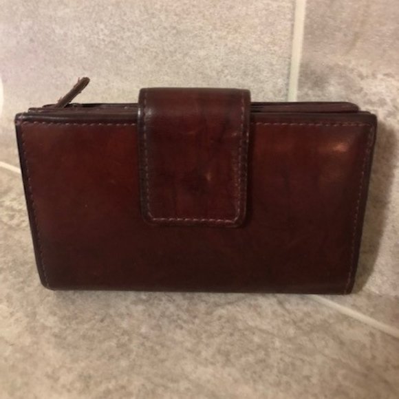 Wilsons Leather Handbags - Vintage Wilsons Reddish Brown leather wallet